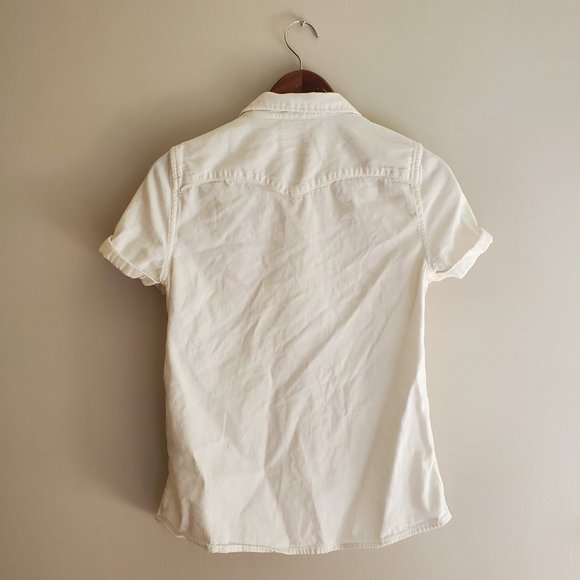 Levi's Short Sleeve Button-down Shirt - Picture 2 of 5